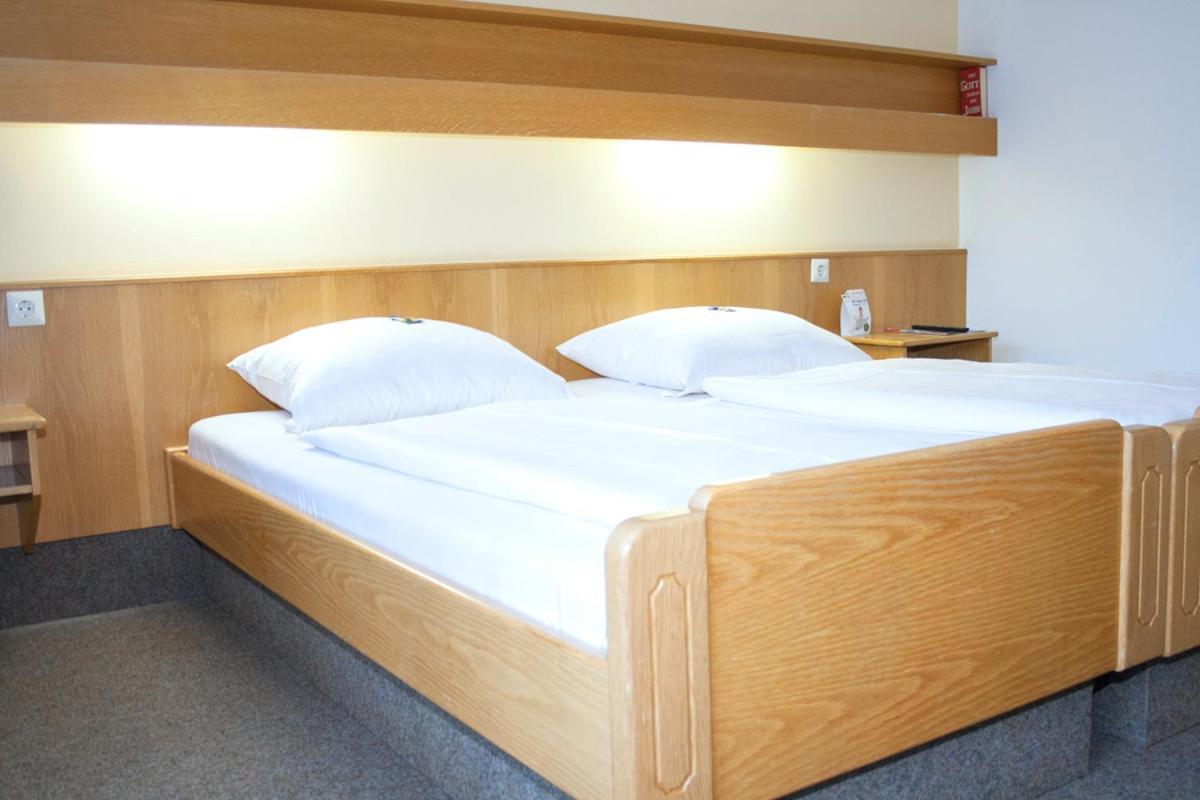 Hotel Am Regenbogen Cham Εξωτερικό φωτογραφία